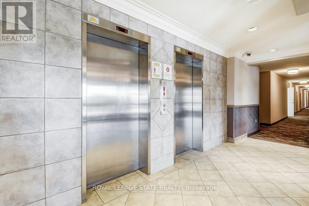 205 - 2055 UPPER MIDDLE ROAD