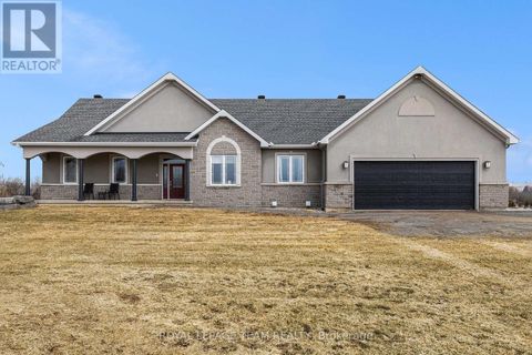 672 COUNTRY STREET Mississippi Mills ON K0A1A0