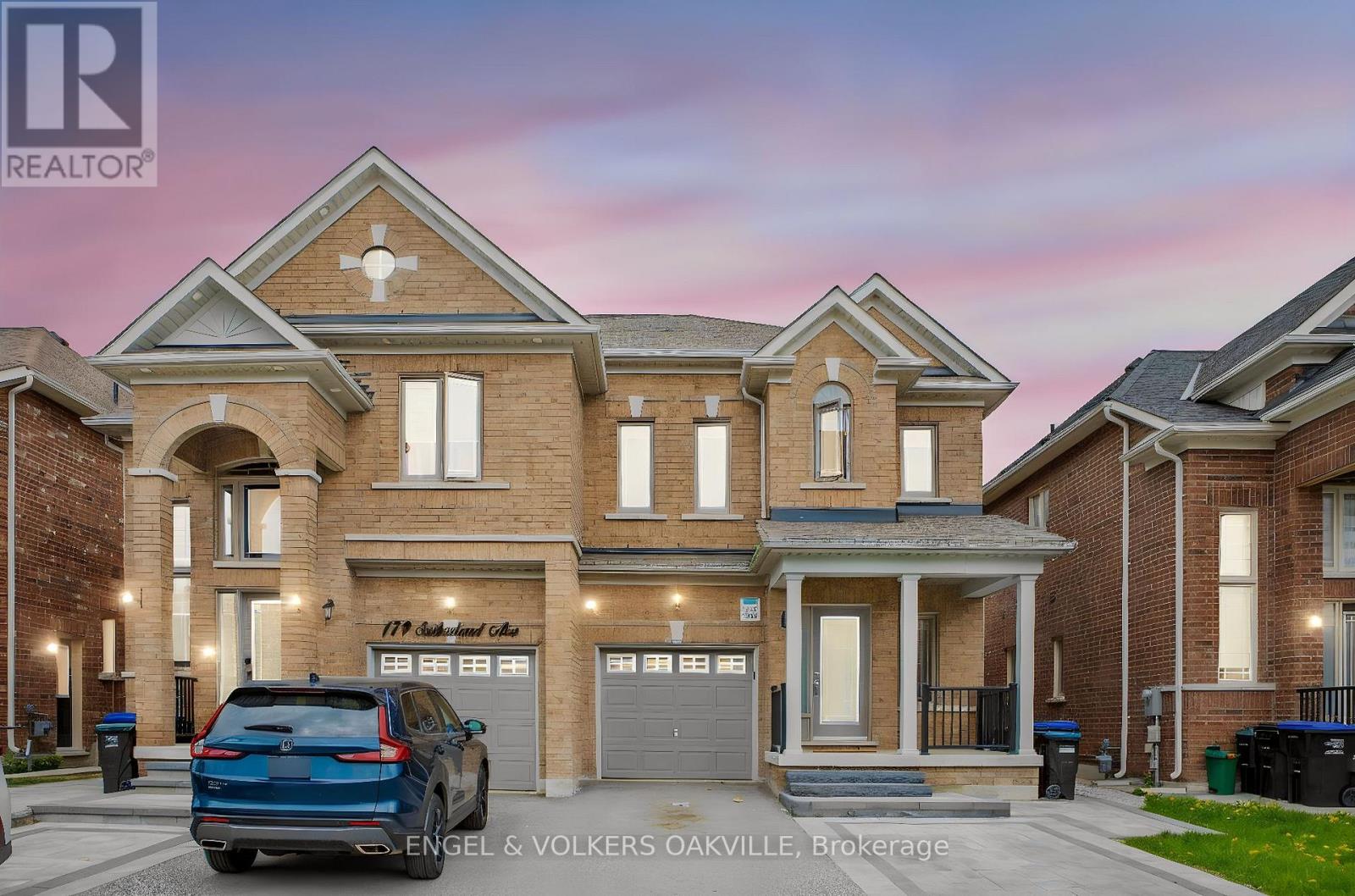 Photo 1 of 30 — 183 SUTHERLAND AVENUE, Bradford West Gwillimbury (Bradford), ON L3Z4H6