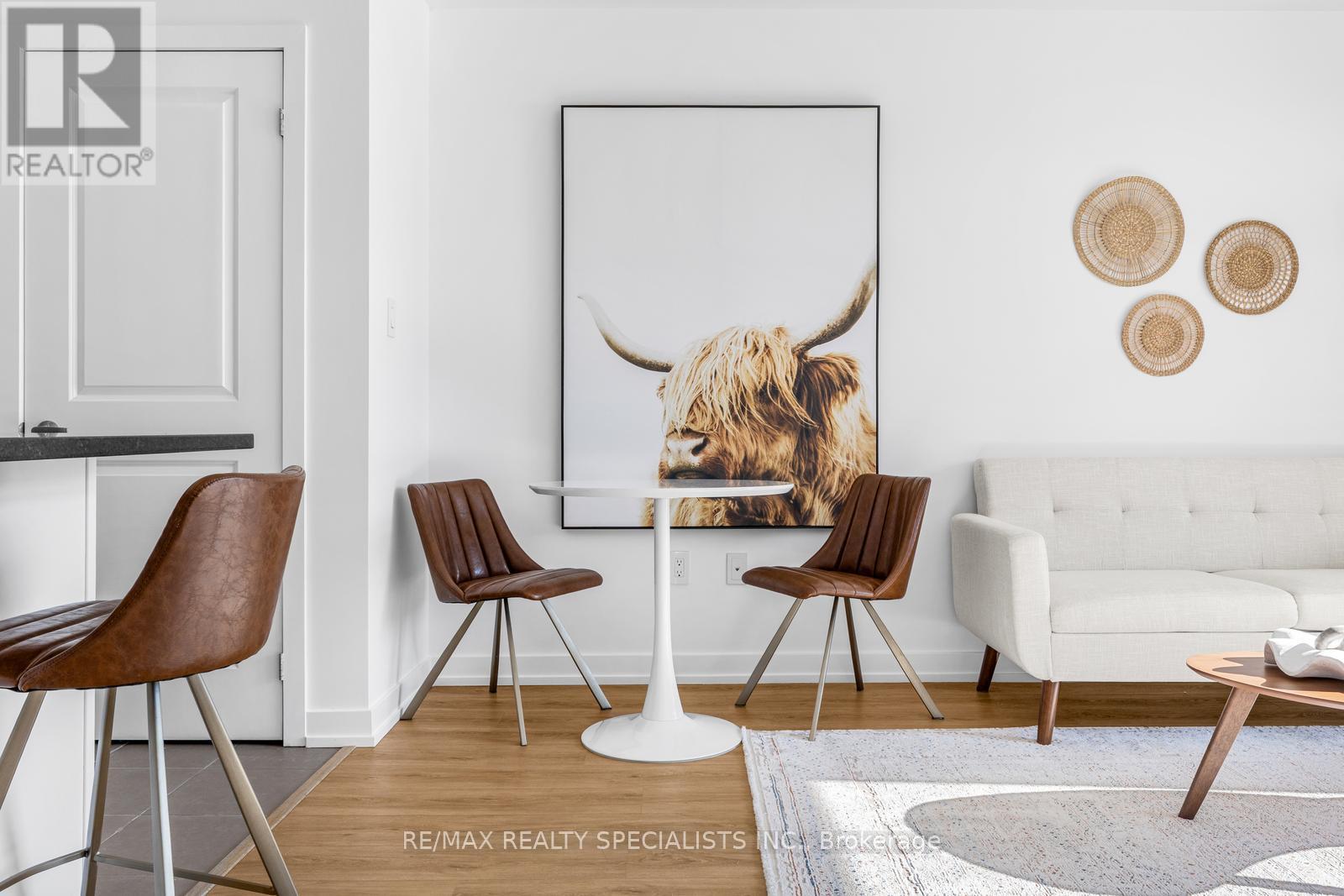 112 - 101 SHOREVIEW PLACE