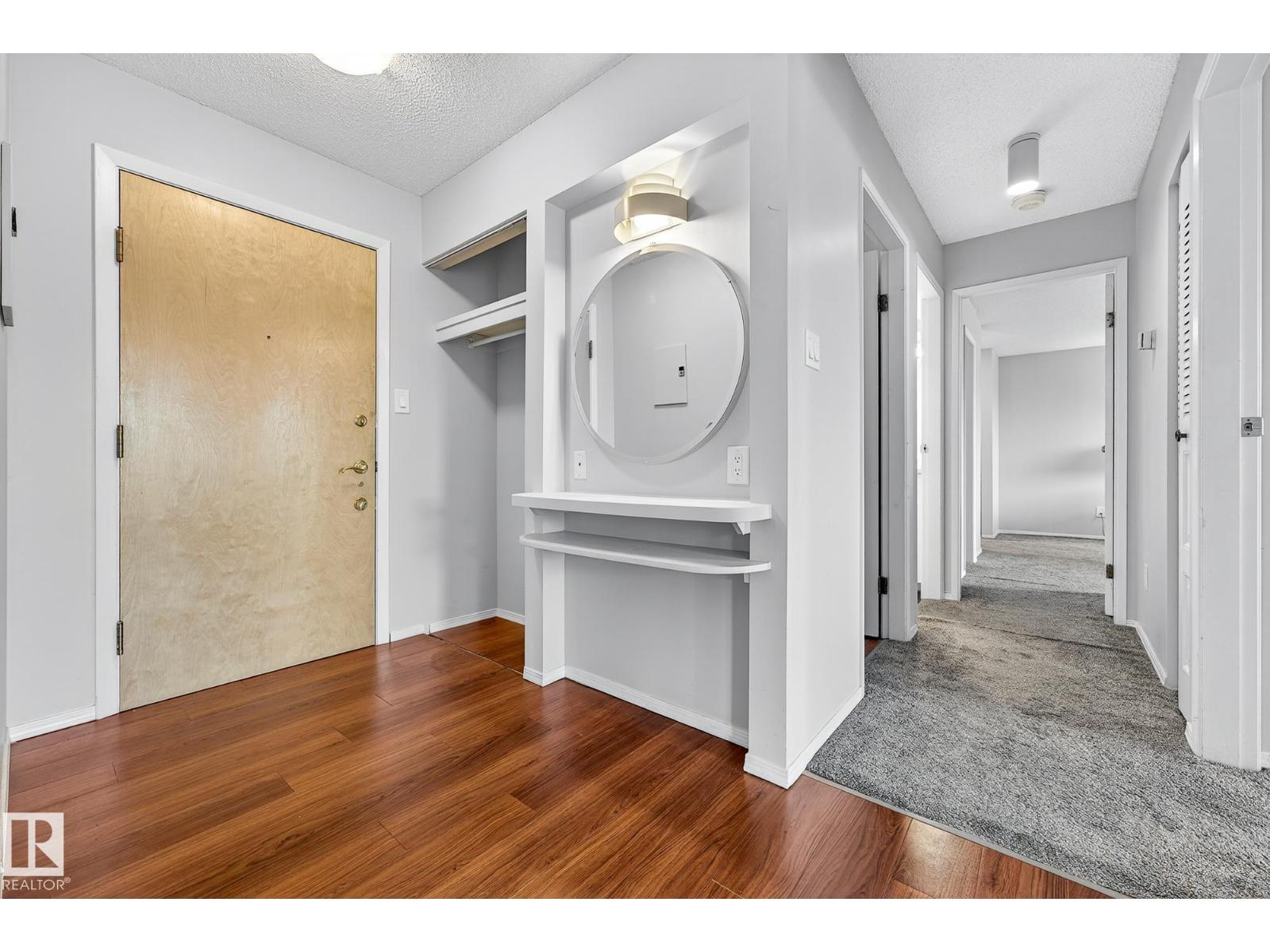 #305 4404 122 ST NW