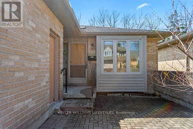 52 - 1500 RICHMOND STREET