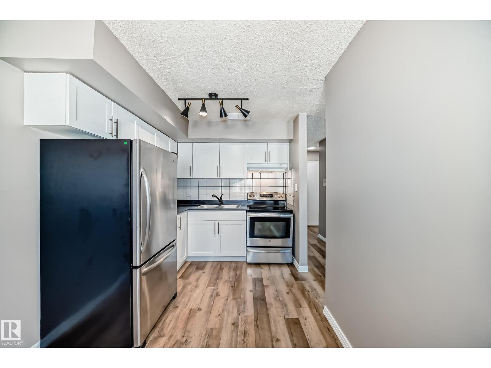 #112 16340 109 ST NW