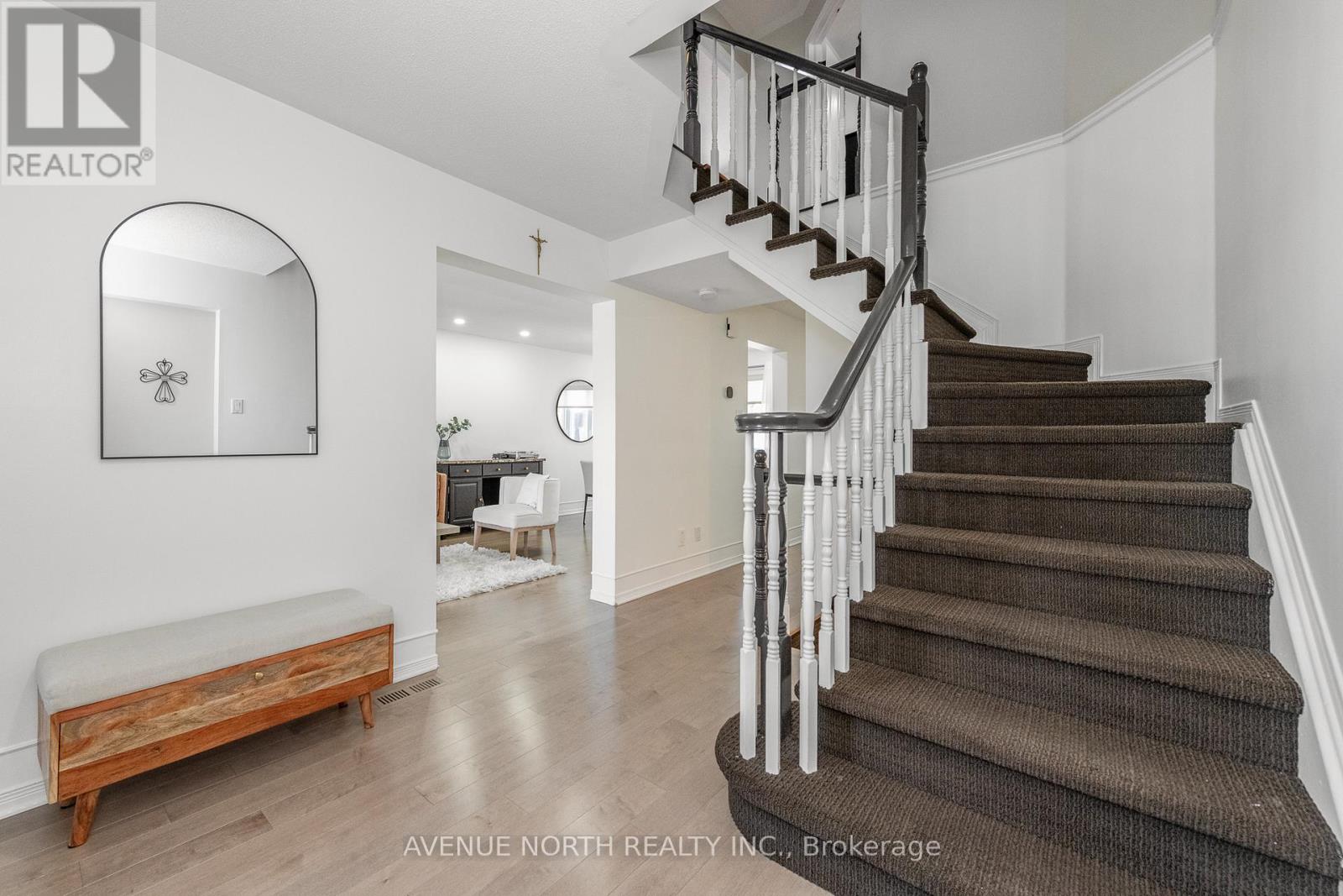 3028 COURTYARD CRESCENT