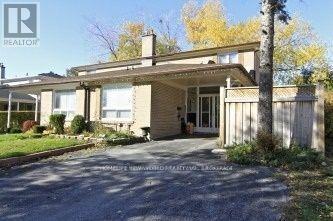 Photo 1 of 7 — 54 PAINSWICK CRESCENT, Toronto (Pleasant View), ON M2J3M6