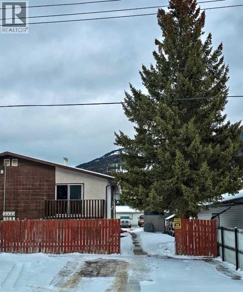 #3, 11910 21 Avenue Blairmore AB T0K0E0