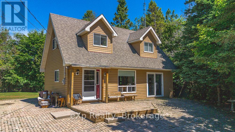 Photo 1 of 31 — 11 MARIGOLD STREET, South Bruce Peninsula, ON N0H1X0
