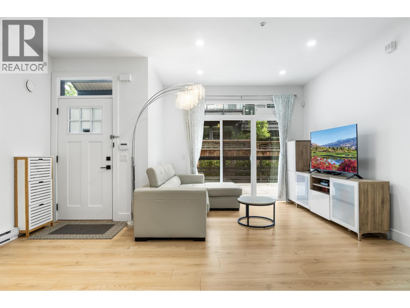 106 7131 17TH AVENUE