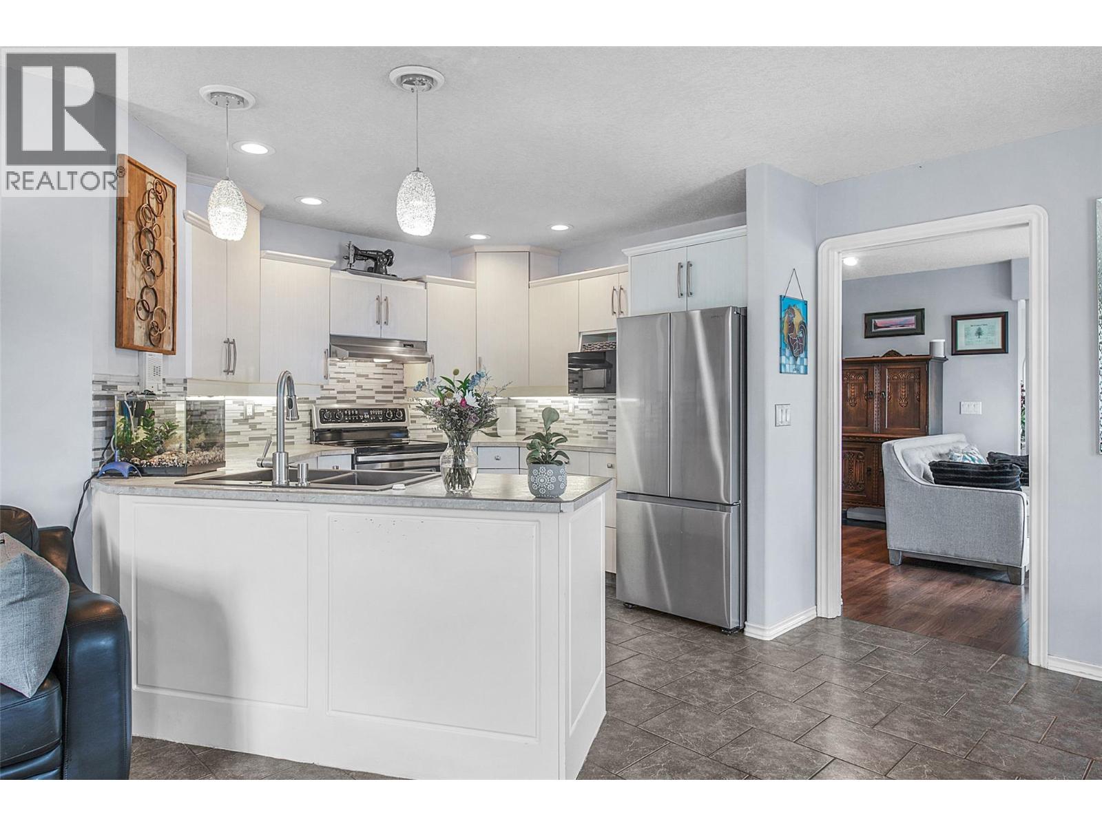 7095 Amber Drive