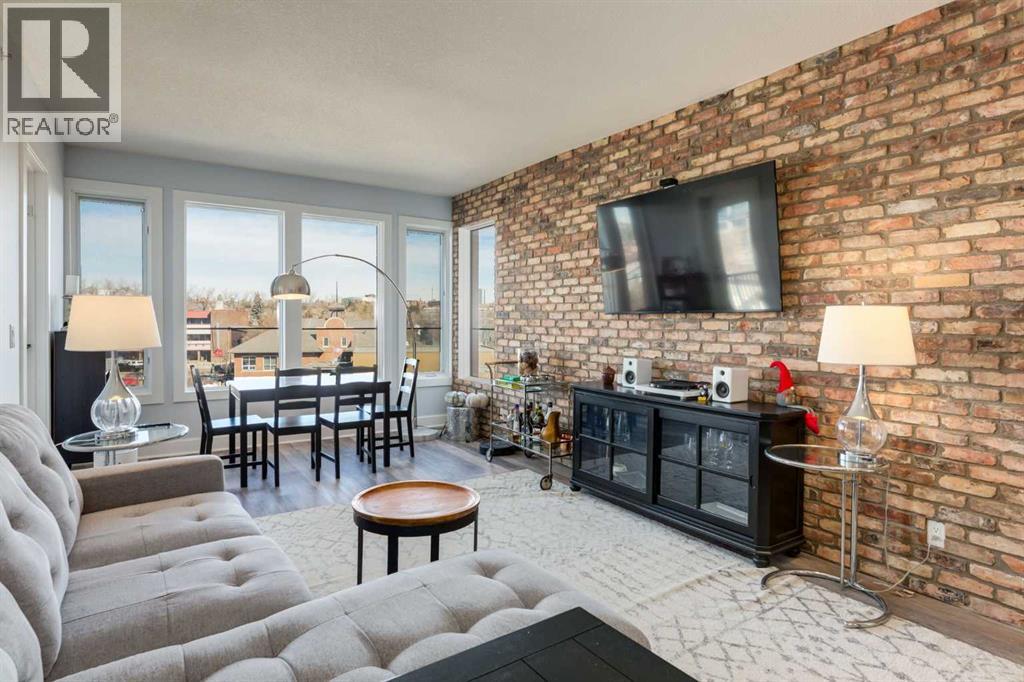 413, 1321 Kensington Close NW