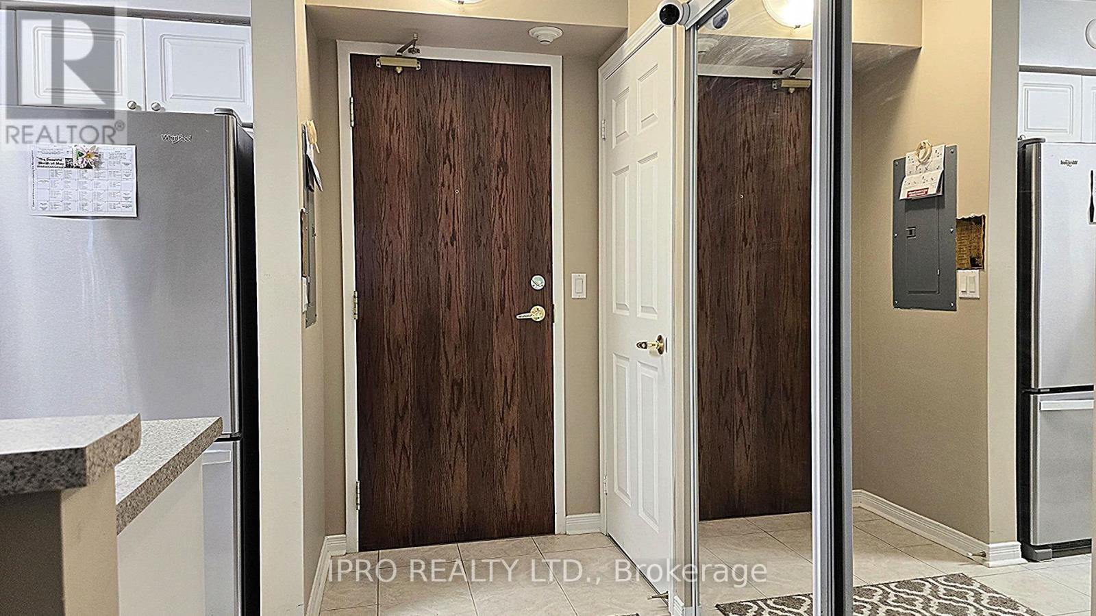 207 - 25 VIA ROSEDALE WAY