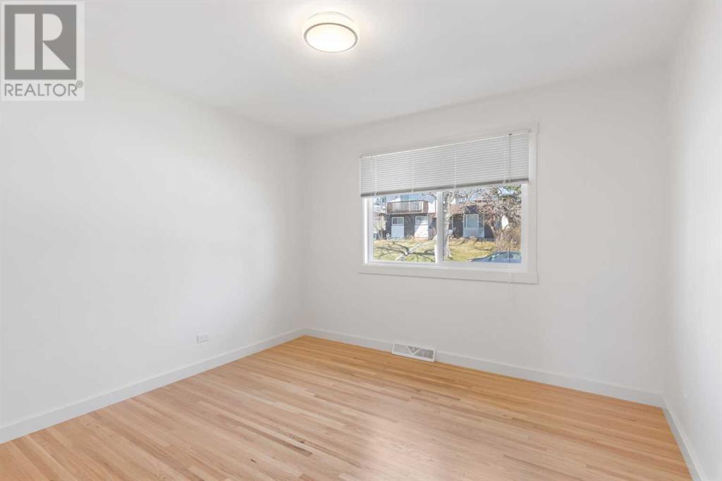 139 Cornwallis Drive NW
