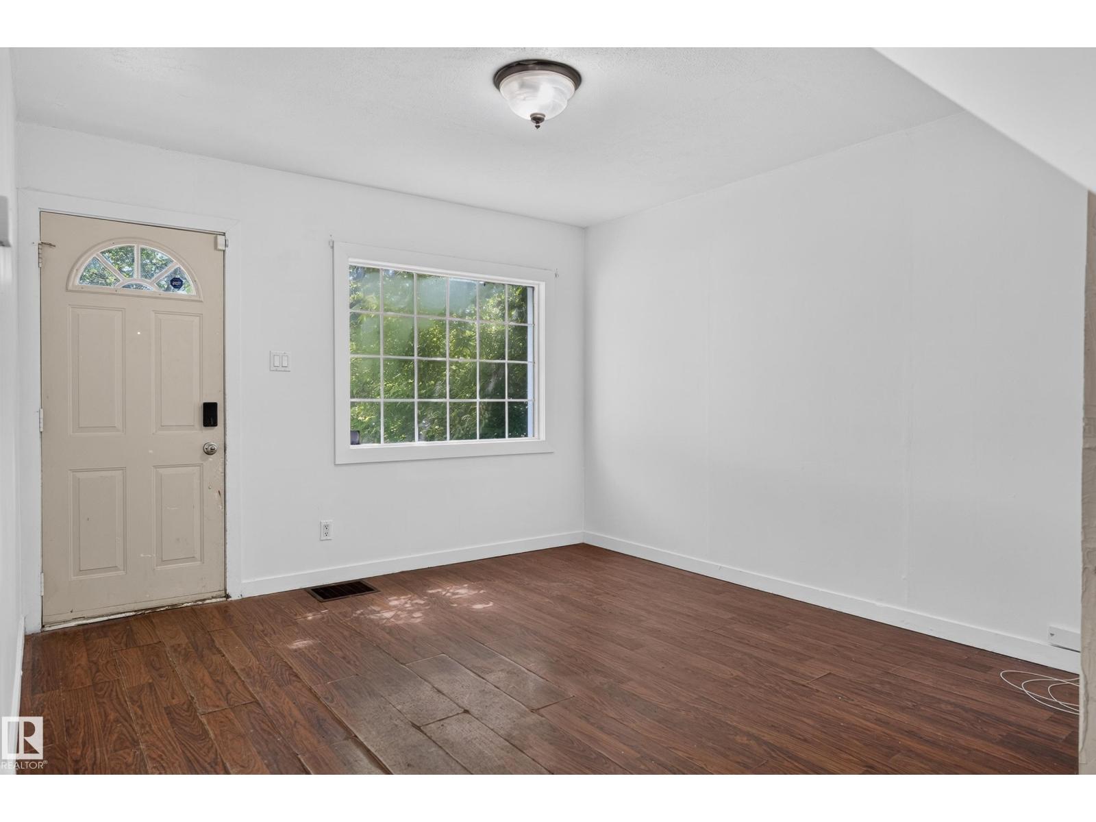 11708 79 ST NW