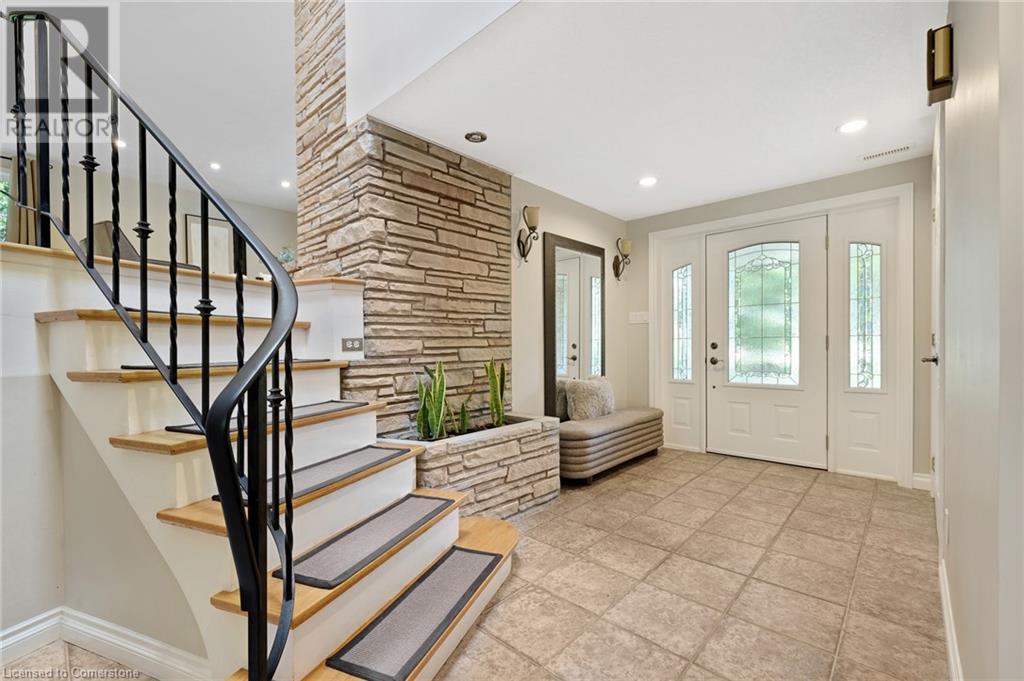8 SUNBRIDGE Crescent
