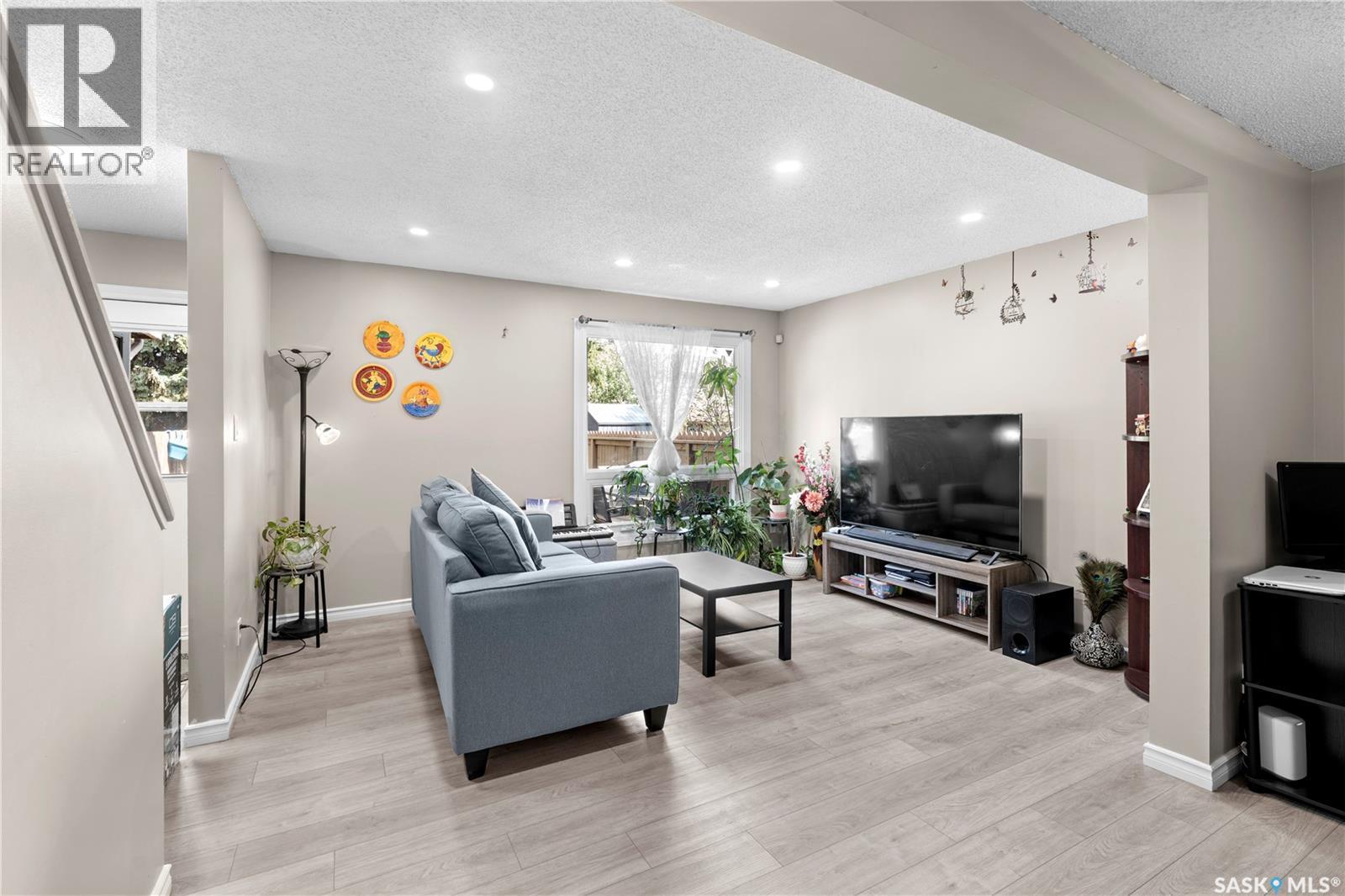 21 1128 McKercher DRIVE
