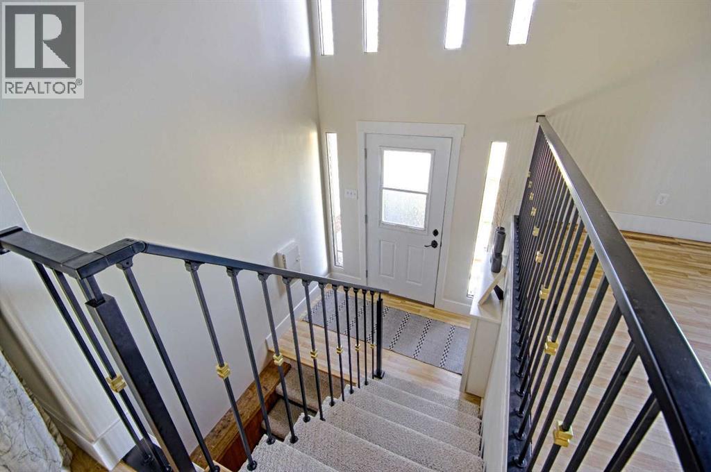 345 Laval Boulevard W