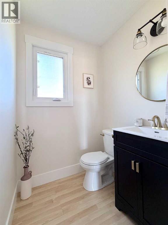 345 Laval Boulevard W