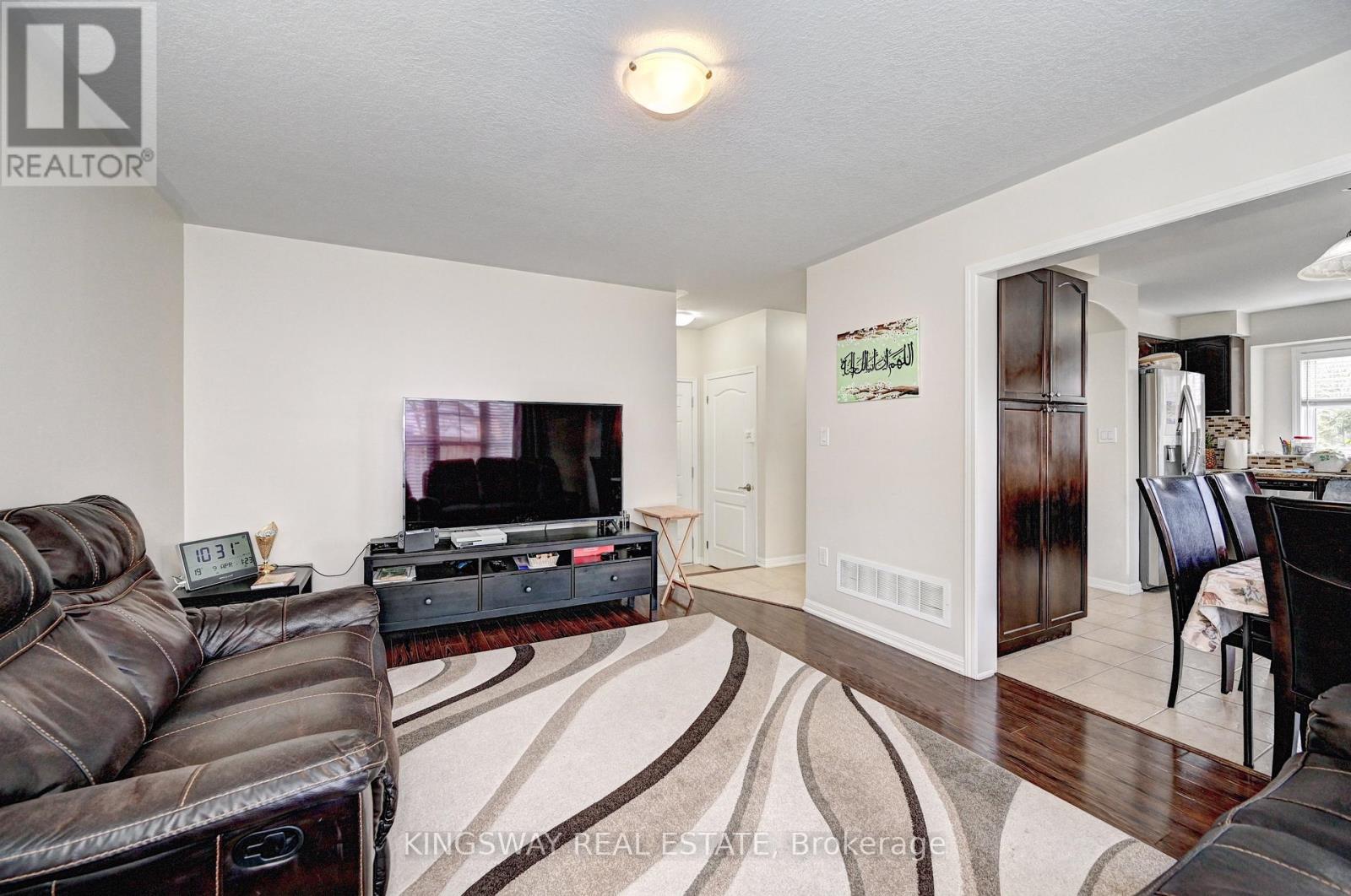 4 DALTON DRIVE