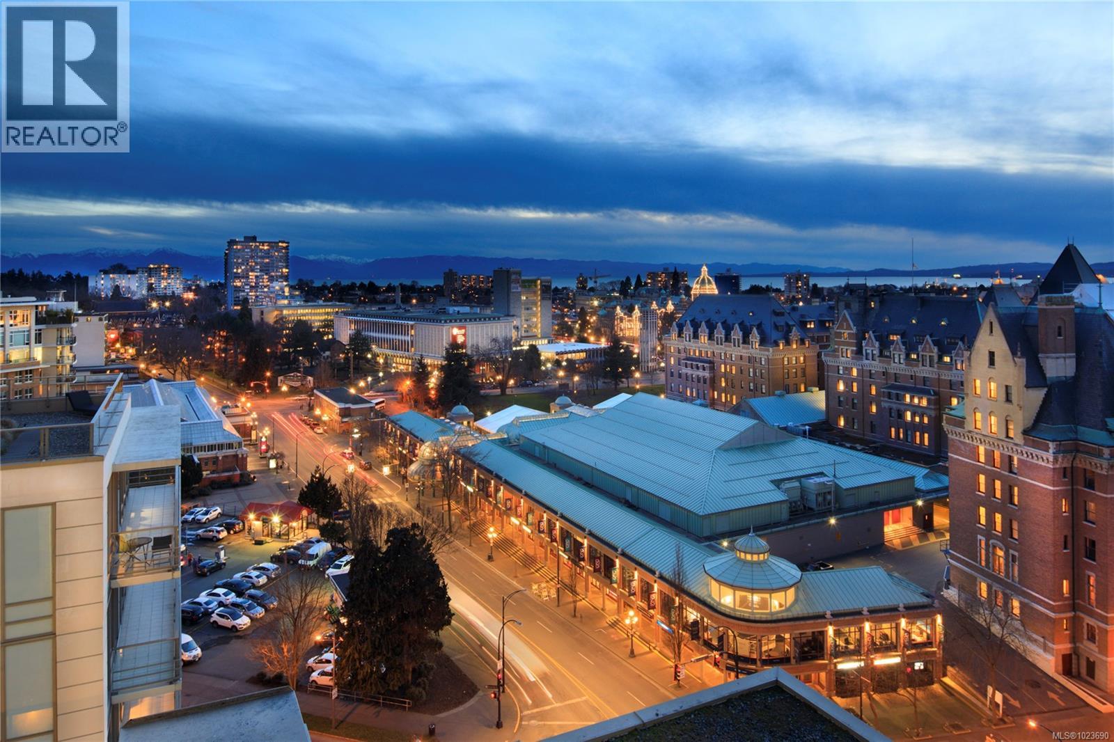 1406 707 Courtney St