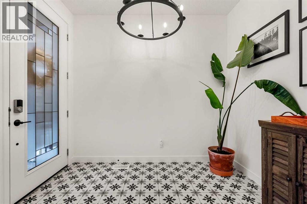 271 West Grove Point SW