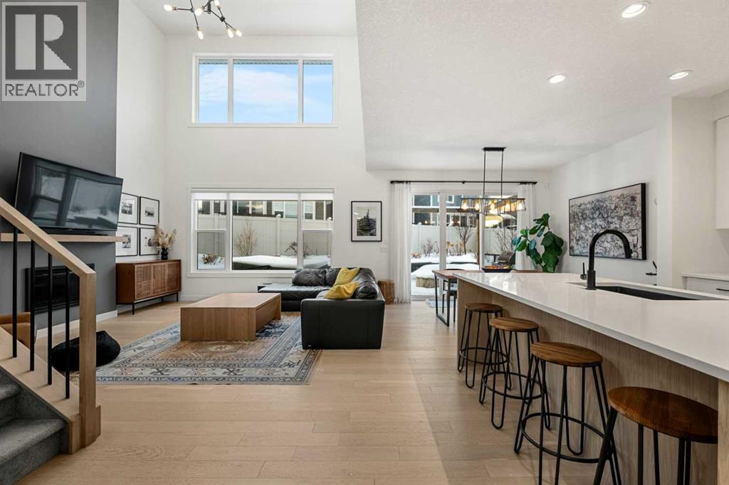 271 West Grove Point SW