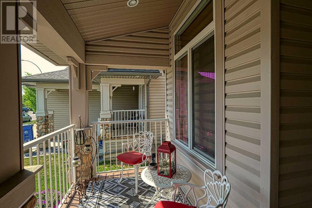 223 Sunset Square