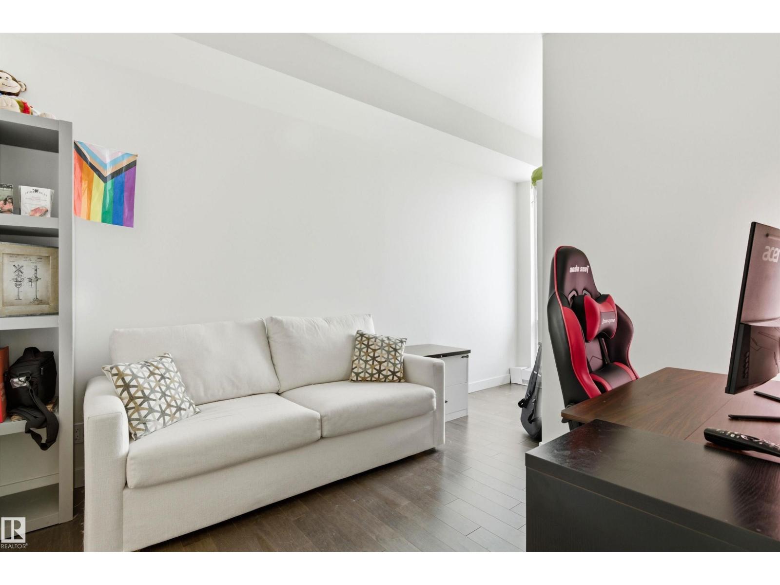 #2603 10360 102 ST NW