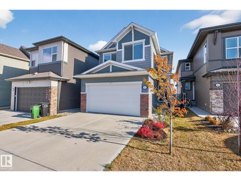 1467 GOODSPEED LN NW Edmonton AB T5T0W2