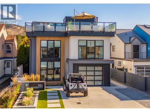 985 Manhattan Drive Kelowna BC V1Y1H7