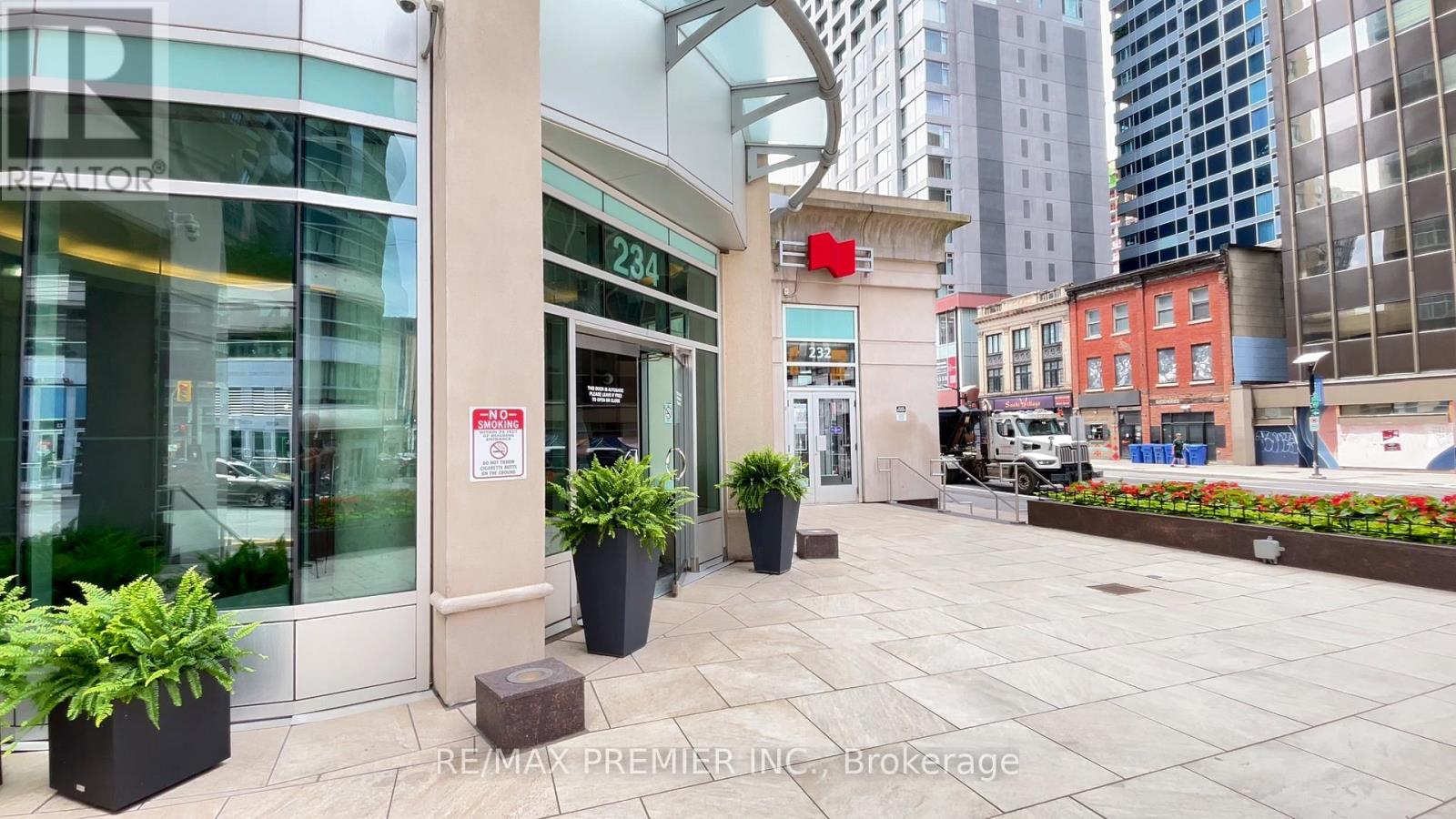 1903 - 234 RIDEAU STREET