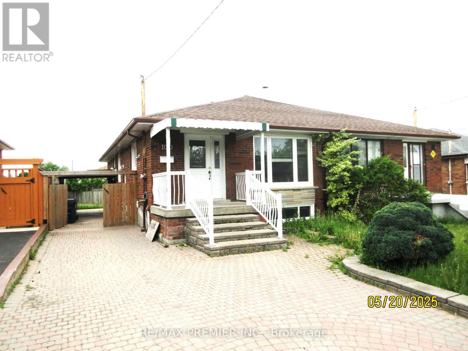 Photo 1 of 18 — 100 SNOWOOD COURT, Toronto (Glenfield-Jane Heights), ON M3N1E8