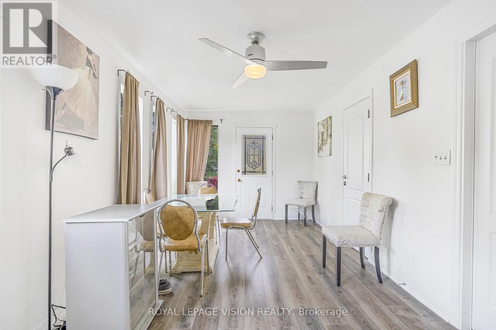 UNIT B - 43 LAVINIA STREET N