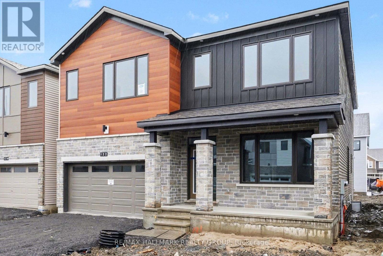 Photo 1 of 25 — 122 VIBURNUM TERRACE, Ottawa, ON K0A2Z0