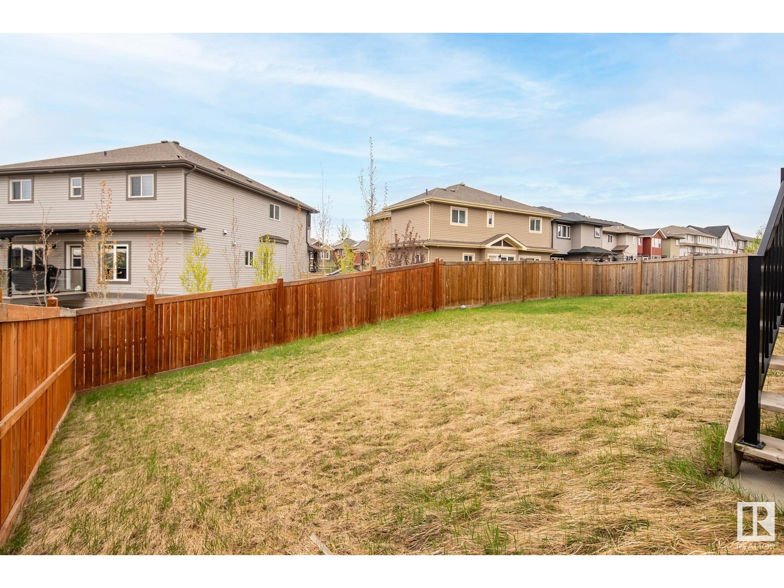 5404 22 AV SW