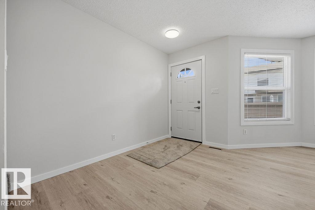 10473 24 AV NW