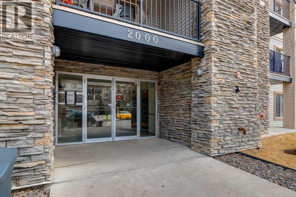 2128, 8 Bridlecrest Drive SW