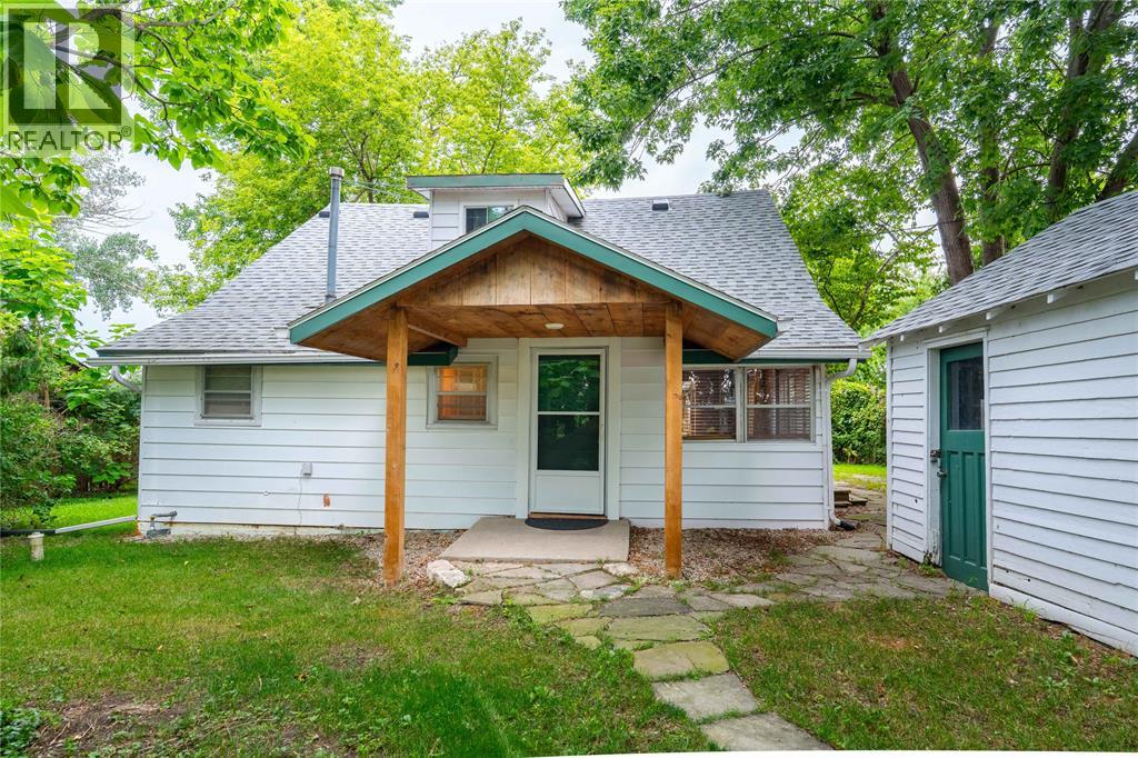 2807 ST CLAIR PARKWAY