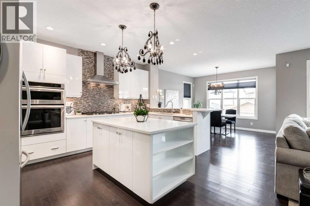 33 Evansglen Drive NW