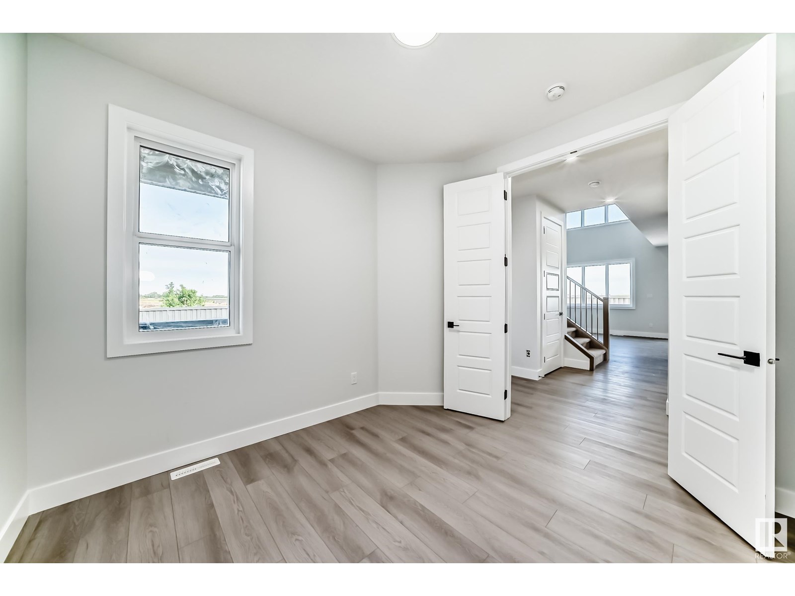 4 Edgefield WY