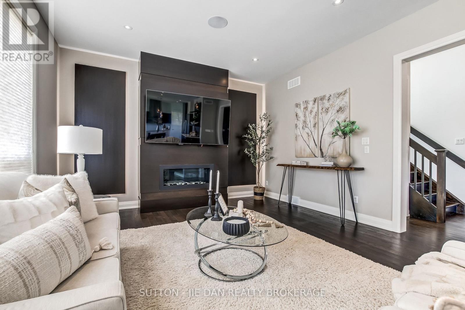 115 PEBBLECREEK WALK