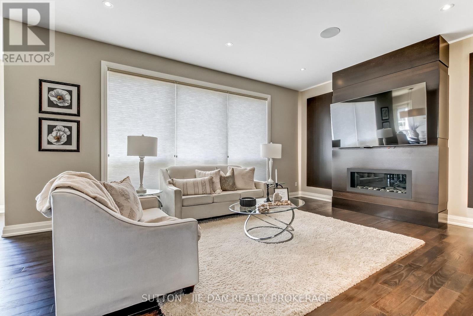 115 PEBBLECREEK WALK