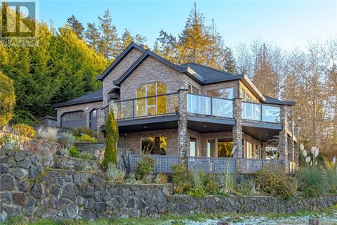 7100 Sea Cliff Rd Sooke BC V9Z1A8