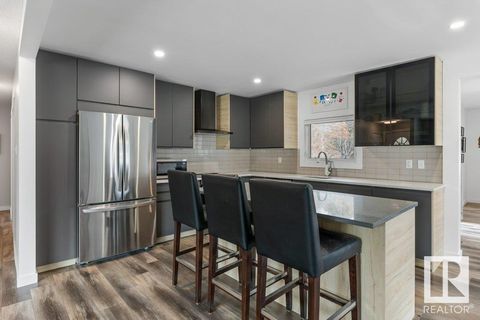 56 SPRINGFIELD CR St. Albert AB T8N0K1