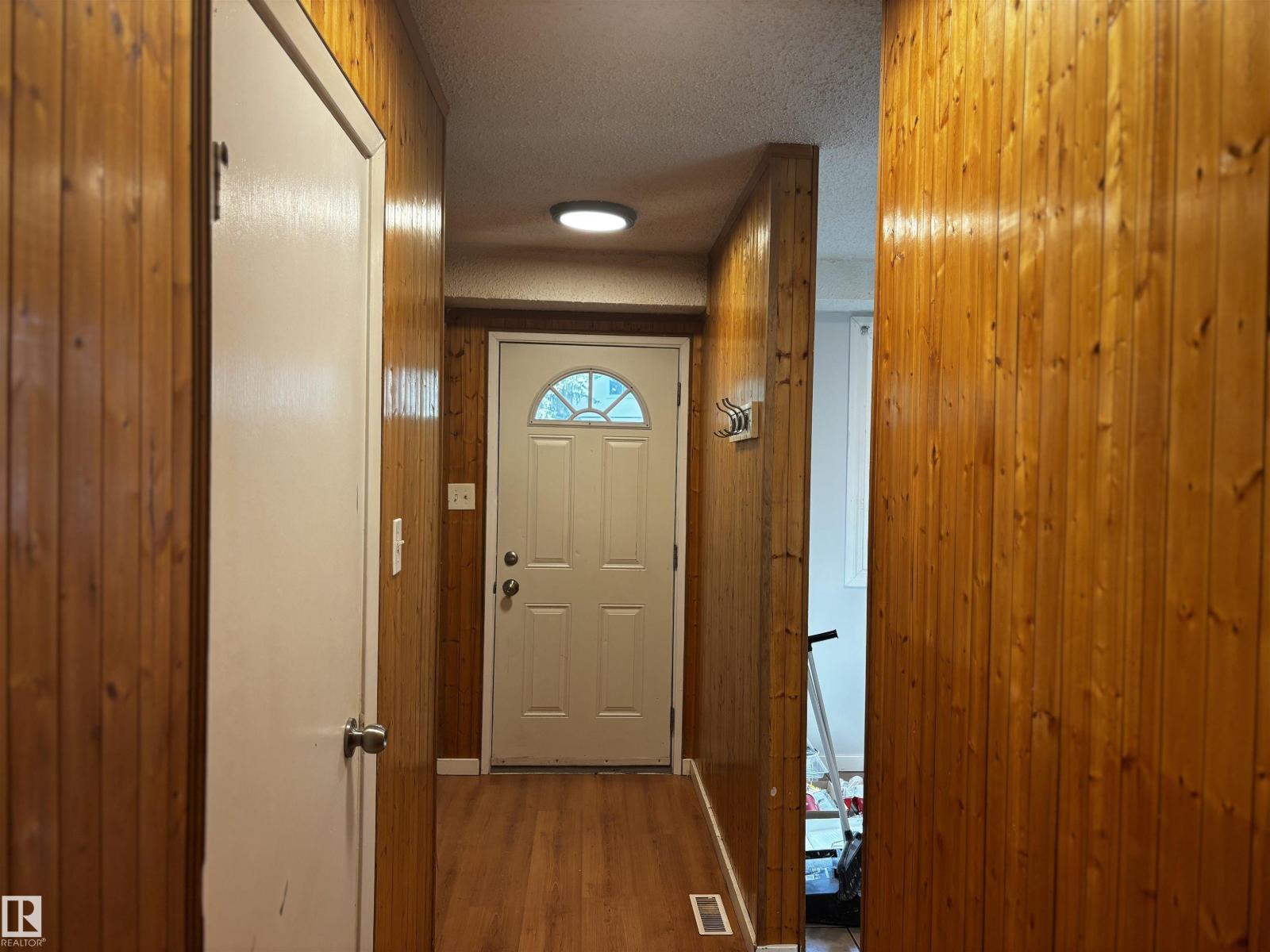 5446 144B AV NW