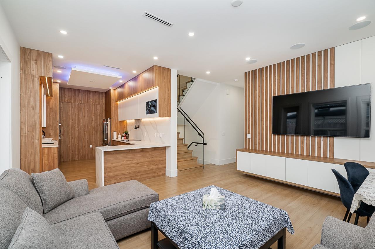 13098 112A AVENUE