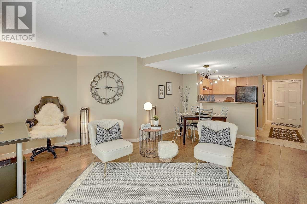 Photo 1 of 29 — 240 SHERBROOKE Street 3102, New Westminster, BC V3L0A4