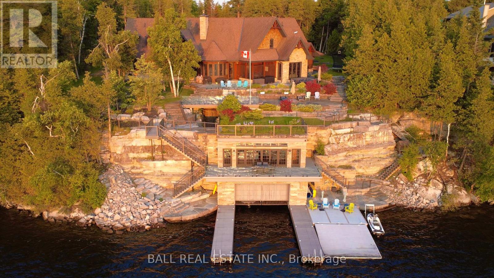 890 BIRCHVIEW ROAD