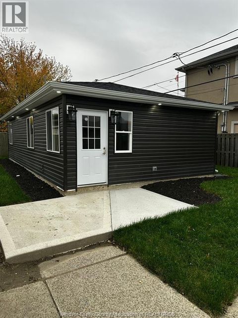 819 Frank Unit# 3 Windsor ON N8S3P4