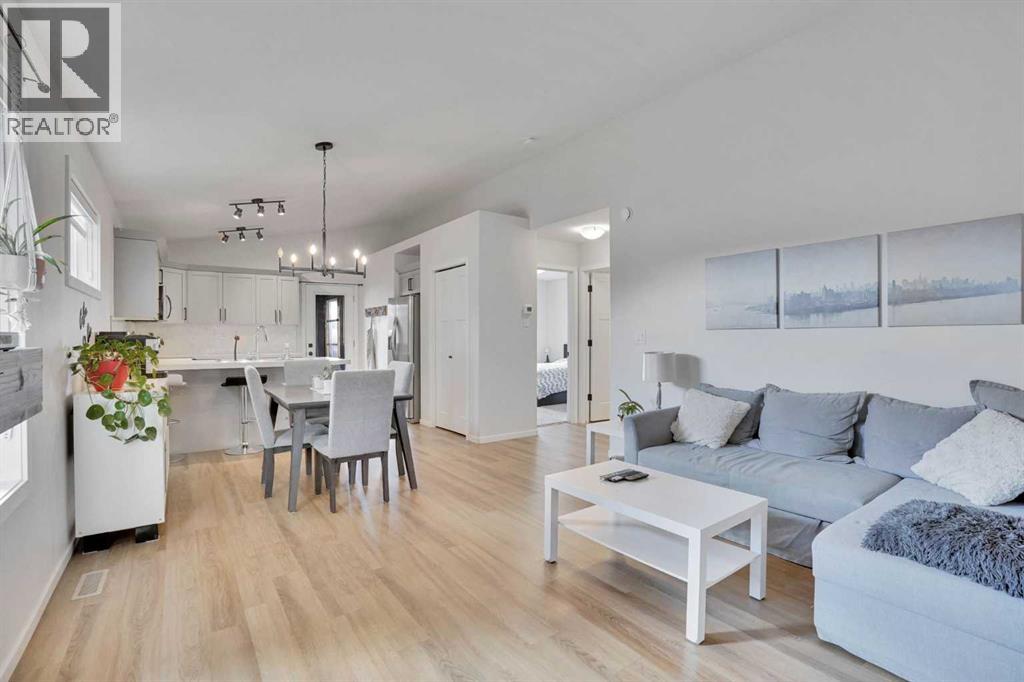 244 Thomlison Avenue