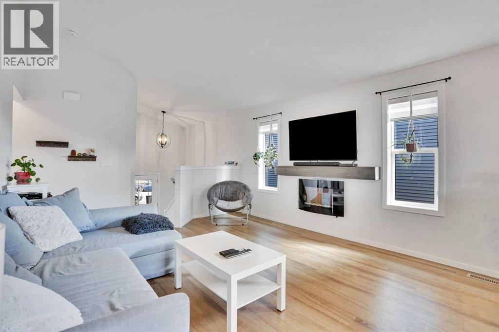 244 Thomlison Avenue